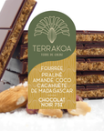 Tablette Fourrée Noir 75 % "Praliné à l'ancienne" Amande Coco avec éclats de cacahuètes de Madagascar